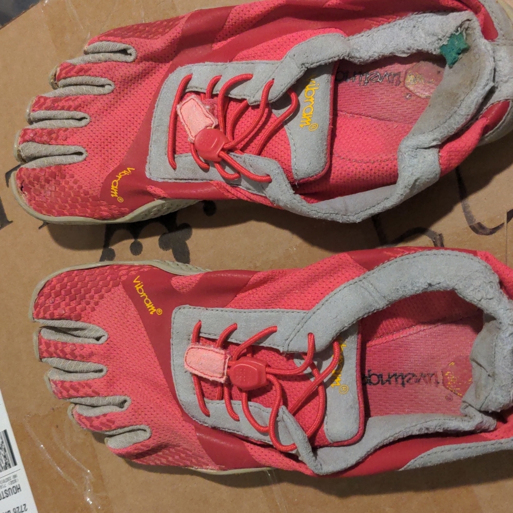 Vibram 5 finger shoe